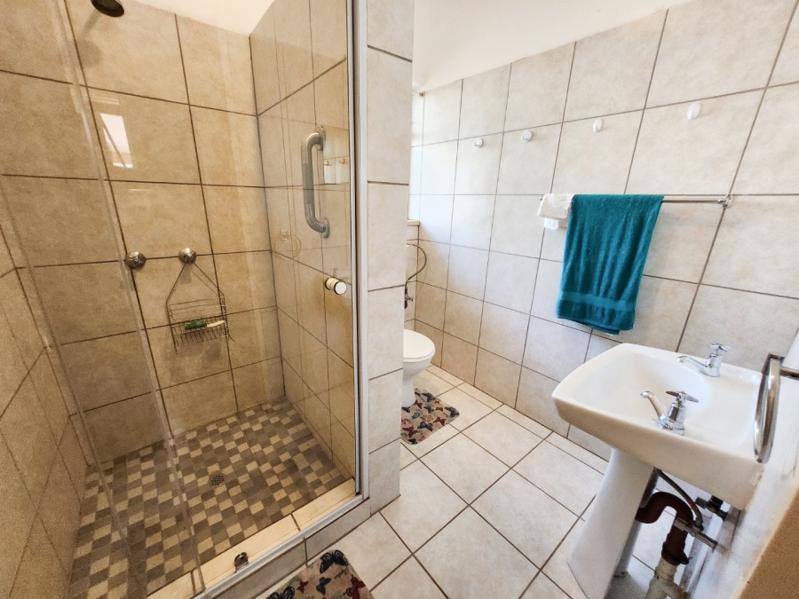 4 Bedroom Property for Sale in Wilkoppies North West